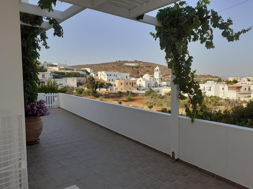 Matilda Milos - Cycladic Living Daire Triovasálos Dış mekan fotoğraf
