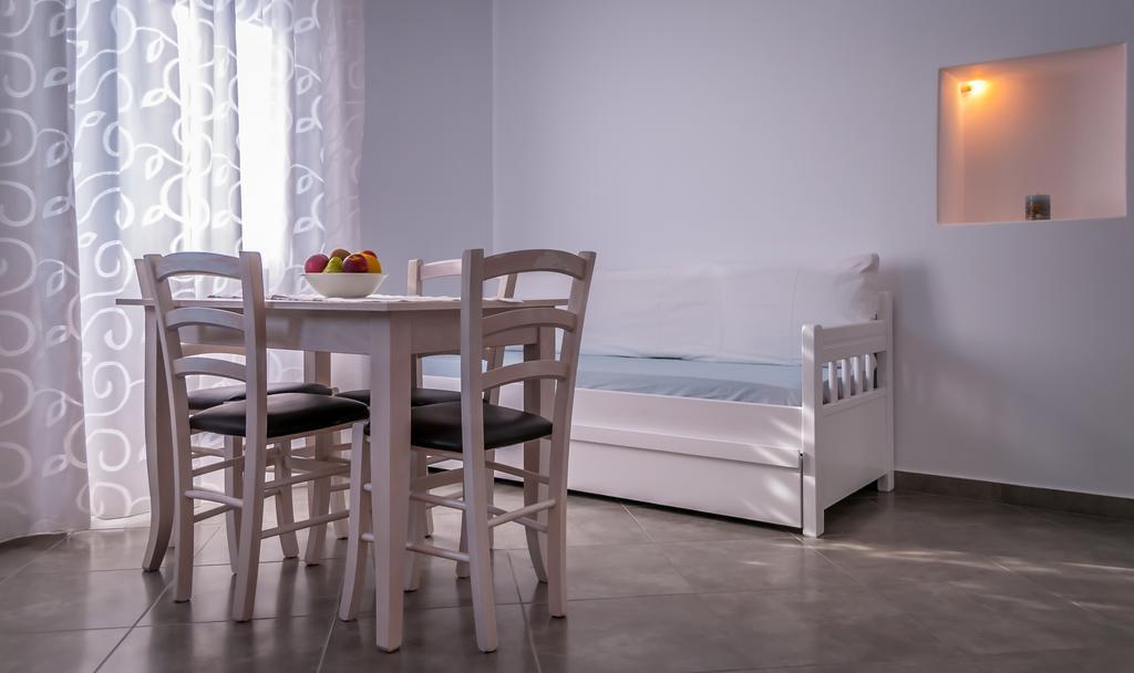 Matilda Milos - Cycladic Living Daire Triovasálos Dış mekan fotoğraf