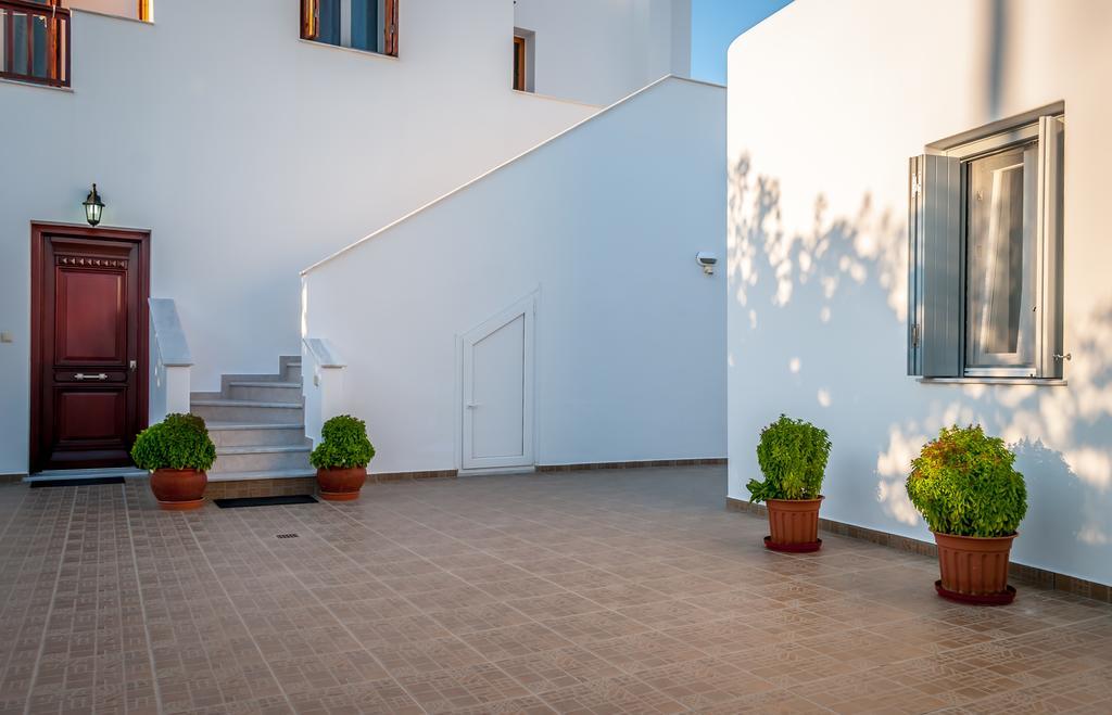 Matilda Milos - Cycladic Living Daire Triovasálos Dış mekan fotoğraf