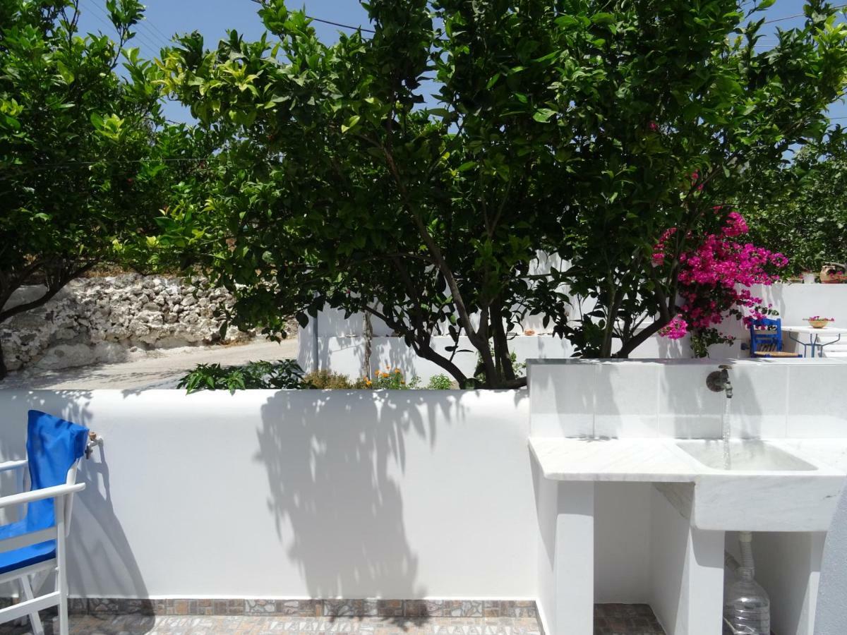 Matilda Milos - Cycladic Living Daire Triovasálos Dış mekan fotoğraf